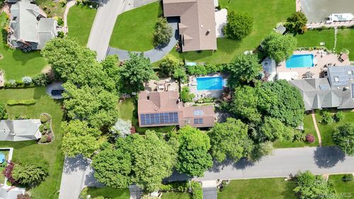 55 Riverview Ct, Oakdale, NY, 11769-2309 | Card Image