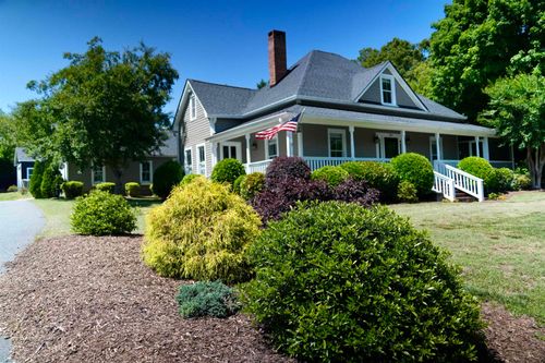 305 E Prince Rd, Landrum, SC, 29356-1328 | Card Image