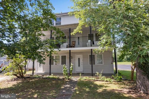 635 Church Rd, COLLEGEVILLE, PA, 19426-1634 | Card Image