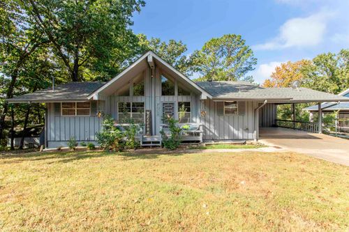 4 Winnebago Cir, Cherokee Village, AR, 72529-4102 | Card Image