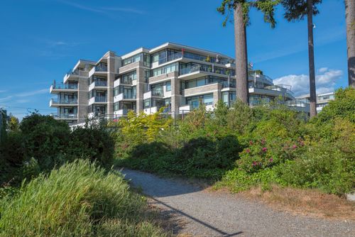 402-5725 Teredo Street, Sechelt, BC, V7Z0J7 | Card Image