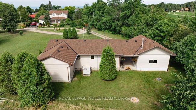 73034 Claudette Dr, House other with 3 bedrooms, 2 bathrooms and 6 parking in Zurich ON | Image 4