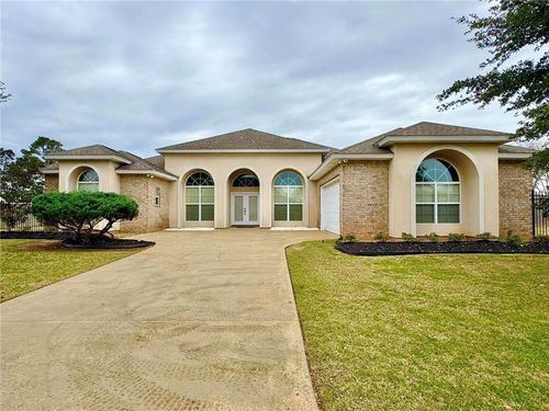 6413 Arden Oaks Dr, Alexandria, LA, 71301-2858 | Card Image