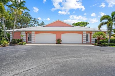 35 - 35 Cavallini Drive, House other with 3 bedrooms, 2 bathrooms and null parking in Nokomis FL | Image 2