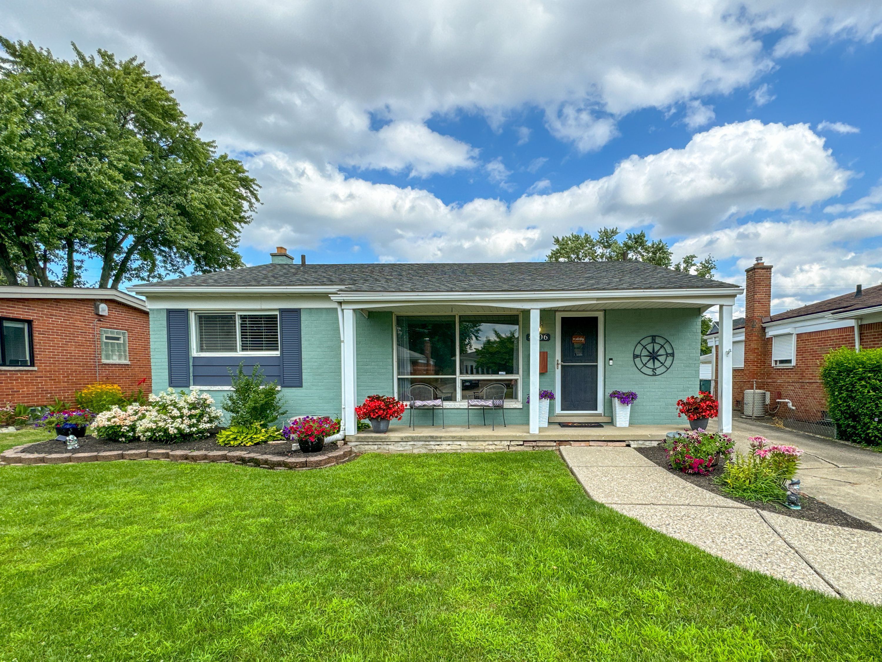 Mark Orr Rd, Royal Oak, MI 48073