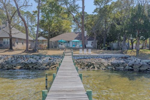 5756 E Bay Blvd, Gulf Breeze, FL, 32563-9664 | Card Image