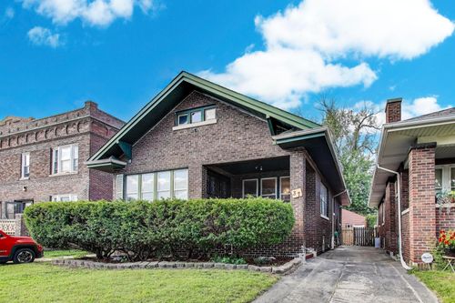 37 Elizabeth St, Hammond, IN, 46320-2448 | Card Image