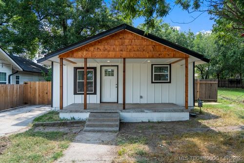 2628 E Admiral Blvd, Tulsa, OK, 74110-5325 | Card Image