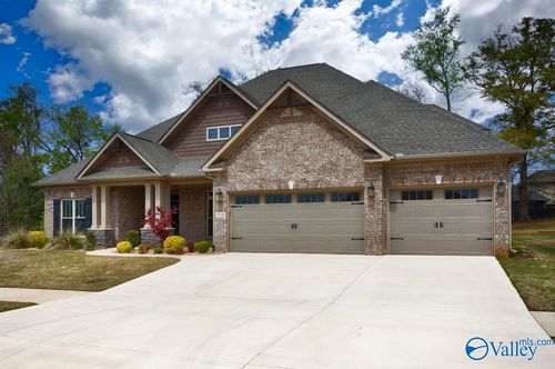 510 Sage Creek Blvd Sw, Huntsville, AL, 35824-2550 | Card Image