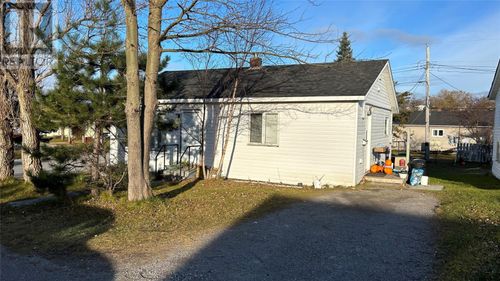 1 Preswick St, Stephenville, NL, A2N1L3 | Card Image