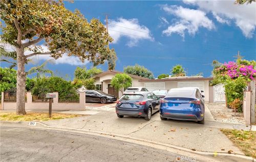 517 W Maplewood Ave, Fullerton, CA, 92832 | Card Image
