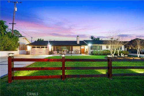 9524 La Serna Dr, Whittier, CA, 90605-1653 | Card Image