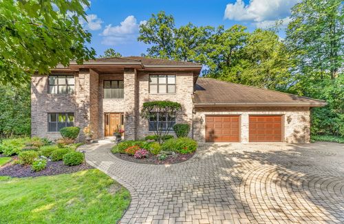 5454 Lee Ave, Downers Grove, IL, 60515-4414 | Card Image