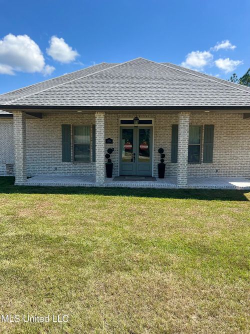 17376 C J Dellie Rd, Saucier, MS, 39574-8707 | Card Image