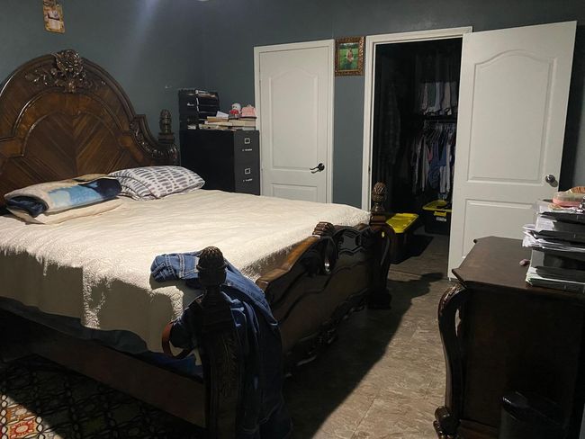 The master bedroom | Image 8