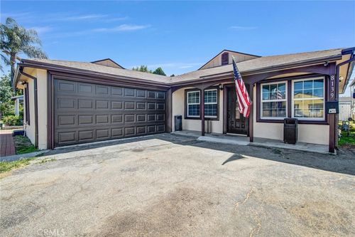 8139 Jellico Ave, Northridge, CA, 91325-4542 | Card Image
