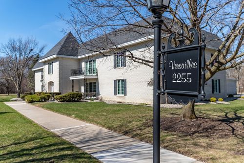 apt-b1-2255 Bordeaux Walk, Highland, IN, 46322-1869 | Card Image