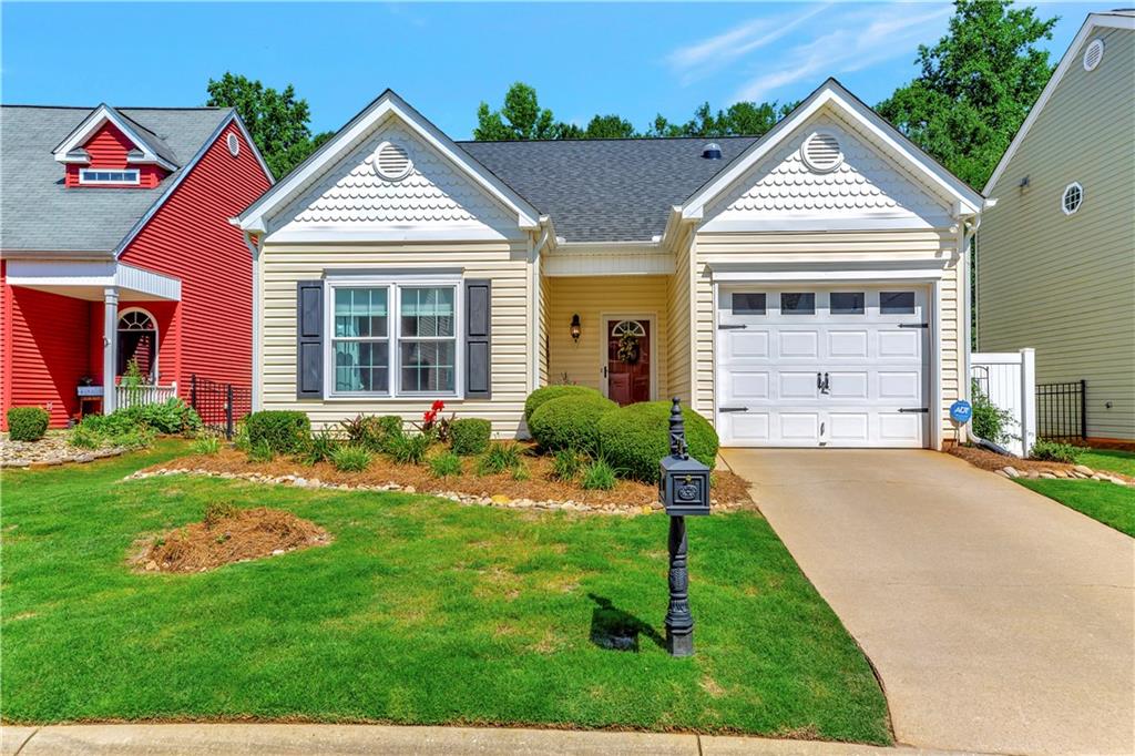Pin Oak Ct, Easley, SC 29642