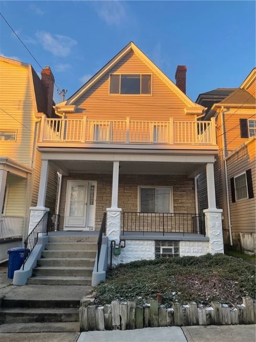 132 Dilworth St, Mt Washington, PA, 15211-1830 | Card Image
