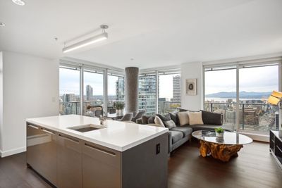 4102 - 777 Richards St, Condo with 2 bedrooms, 2 bathrooms and 1 parking in Vancouver BC | Image 1