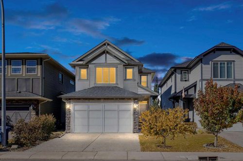 195 Hillcrest Cir Sw, Airdrie, AB, T4B0Y6 | Card Image