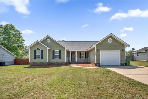 117 Dolores Ct, Raeford, NC, 28376-5812 | Card Image
