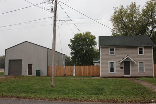 223 E Seward Ave, Burlingame, KS, 66413-1415 | Card Image