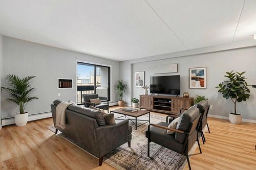 904-735 12 Ave Sw, Calgary, AB, T2R1J7 | Card Image