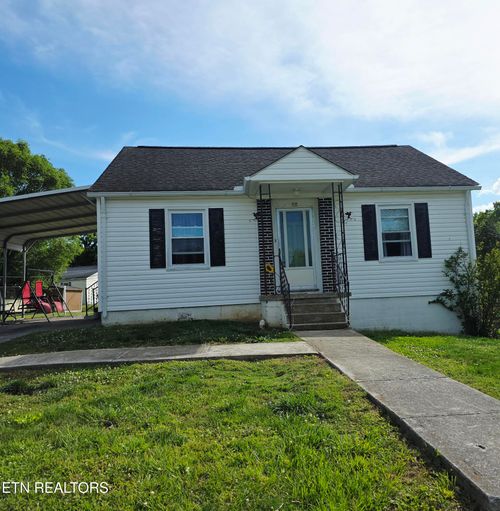 404 E 4th St, La Follette, TN, 37766-3707 | Card Image