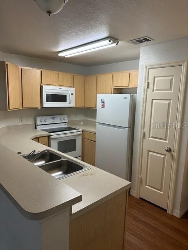 APT-206 - 1990 Erving Cir, Condo with 2 bedrooms, 2 bathrooms and null parking in OCOEE FL | Image 12