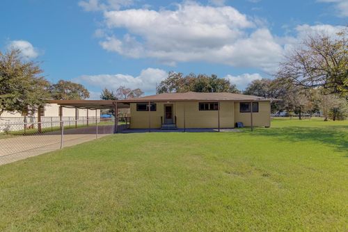 7906 Spivey Rd, Highlands, TX, 77562-4335 | Card Image