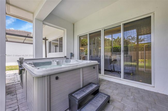 15037 Sw 174 Th St, House other with 4 bedrooms, 4 bathrooms and null parking in Miami FL | Image 20
