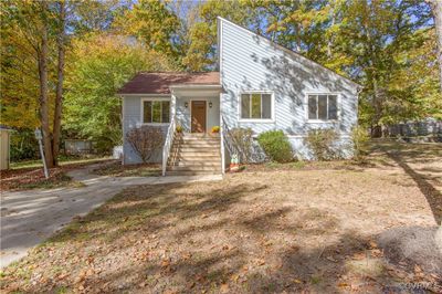 View of front of home | Image 1