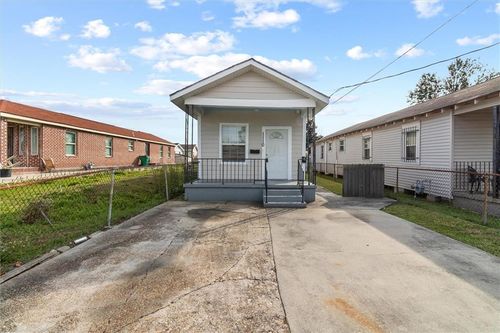 1110 Virgil St, Gretna, LA, 70053-2335 | Card Image