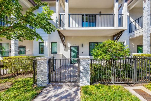 4856 Nw 83rd Parkway, Doral, FL, 33166 | Card Image