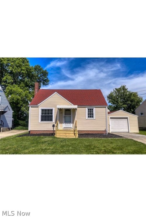 208 Kolpwood Avenue Nw, Massillon, OH, 44646 | Card Image