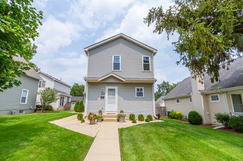 725 Stevens St, Geneva, IL, 60134-1366 | Card Image