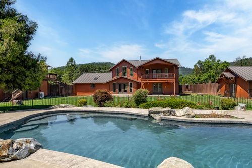 6375 Lake Shore Dr, Selma, OR, 97538-9798 | Card Image