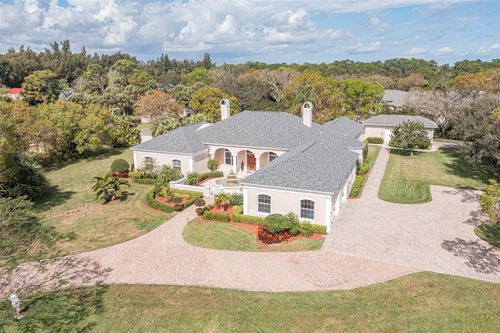 2266 12th St, Vero Beach, FL, 32960-3921 | Card Image