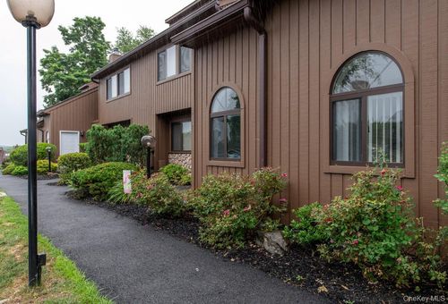 503 Scenic Ln, Poughkeepsie, NY, 12603-6916 | Card Image