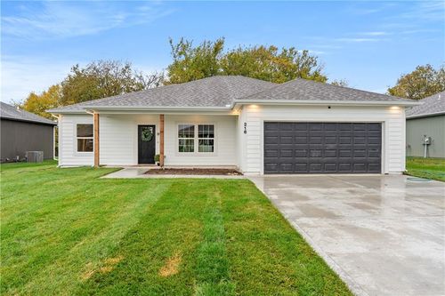 216 S Devin St, Lone Jack, MO, 64070-9611 | Card Image