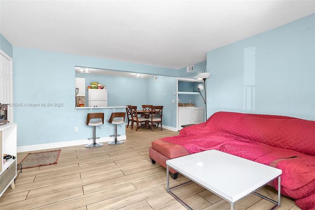 APT-207 - 251 Palm Cir W, Condo with 2 bedrooms, 1 bathrooms and null parking in Pembroke Pines FL | Image 15