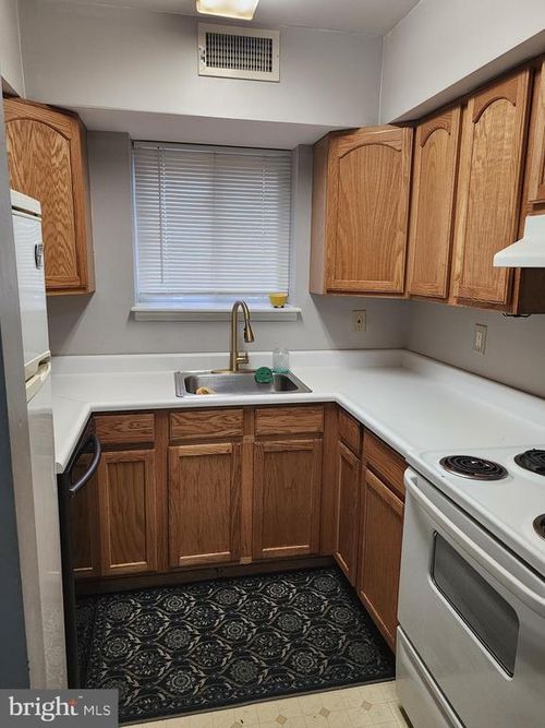 apt-6a-8030 Ditman St, PHILADELPHIA, PA, 19136-4410 | Card Image