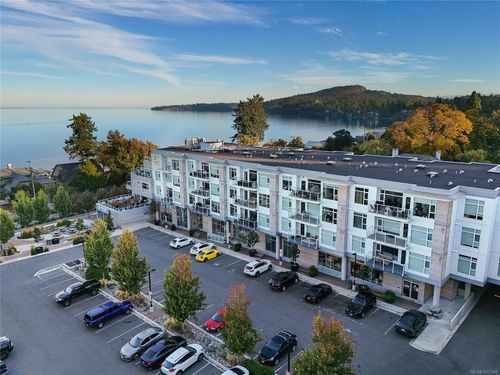 302-5118 Cordova Bay Rd, Victoria, BC, V8Y2K5 | Card Image