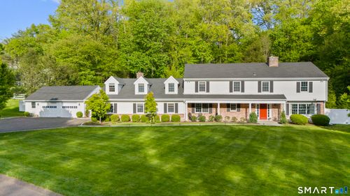 38 Brodwood Dr, Stamford, CT, 06902-1733 | Card Image