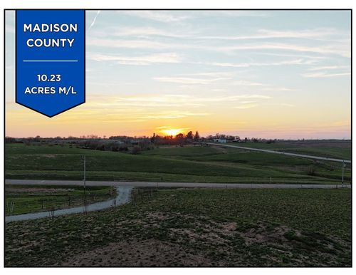 2212 Deer Run Ave, Winterset, IA, 50273-8557 | Card Image