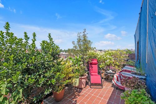 12f-83 118th St, Kew Gardens, NY, 11415 | Card Image