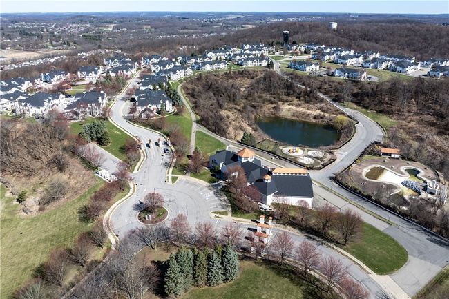 302 Pointe View Dr, Townhouse with 3 bedrooms, 3 bathrooms and 2 parking in Mars PA | Image 43