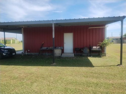 50 Angel Fish Dr, Palacios, TX, 77465 | Card Image