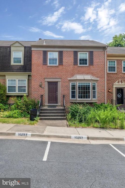 10257 Friendship Ct, FAIRFAX, VA, 22032-3511 | Card Image
